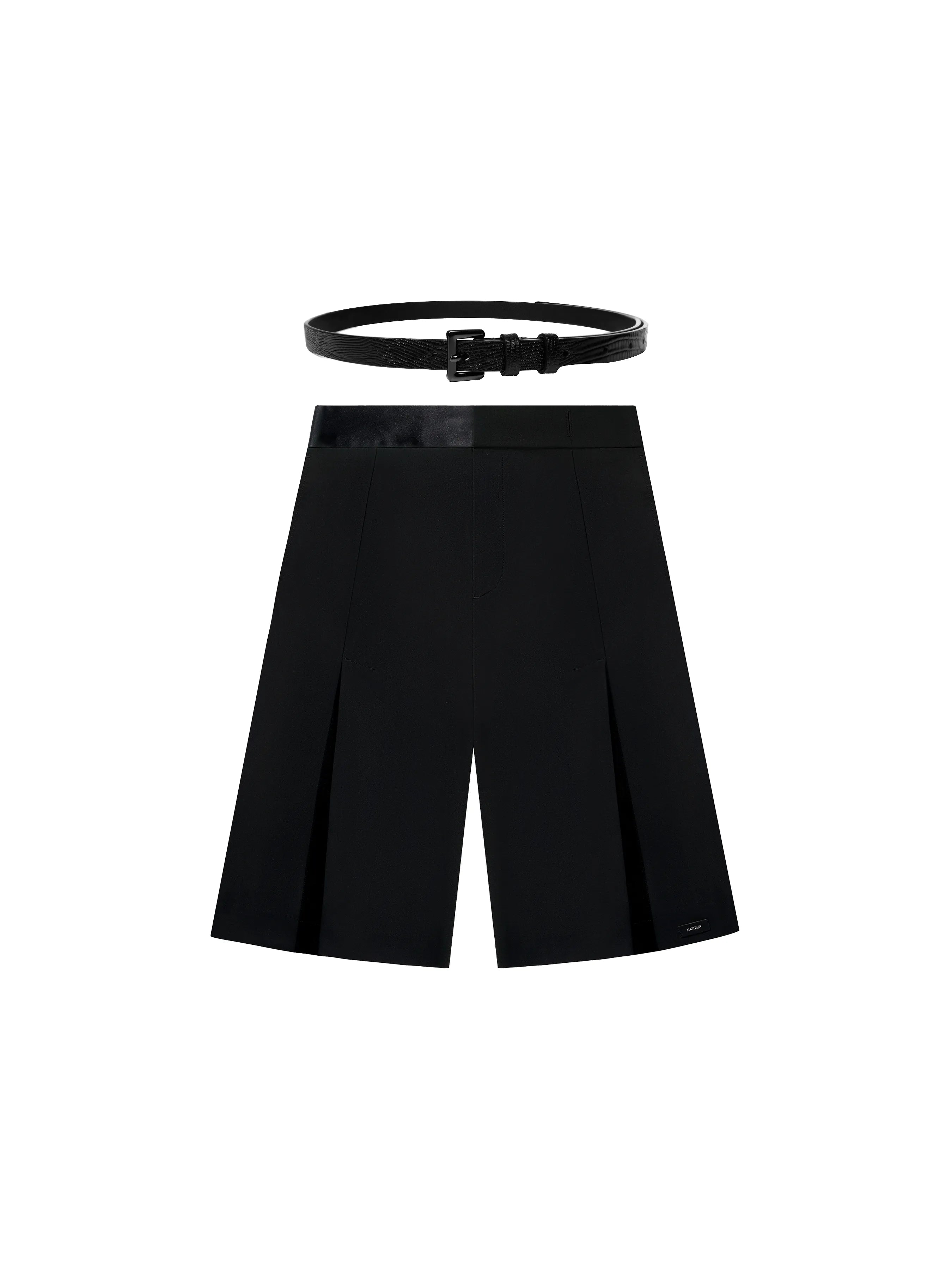 Bermuda Shorts & Lizard-Embossed Belt
