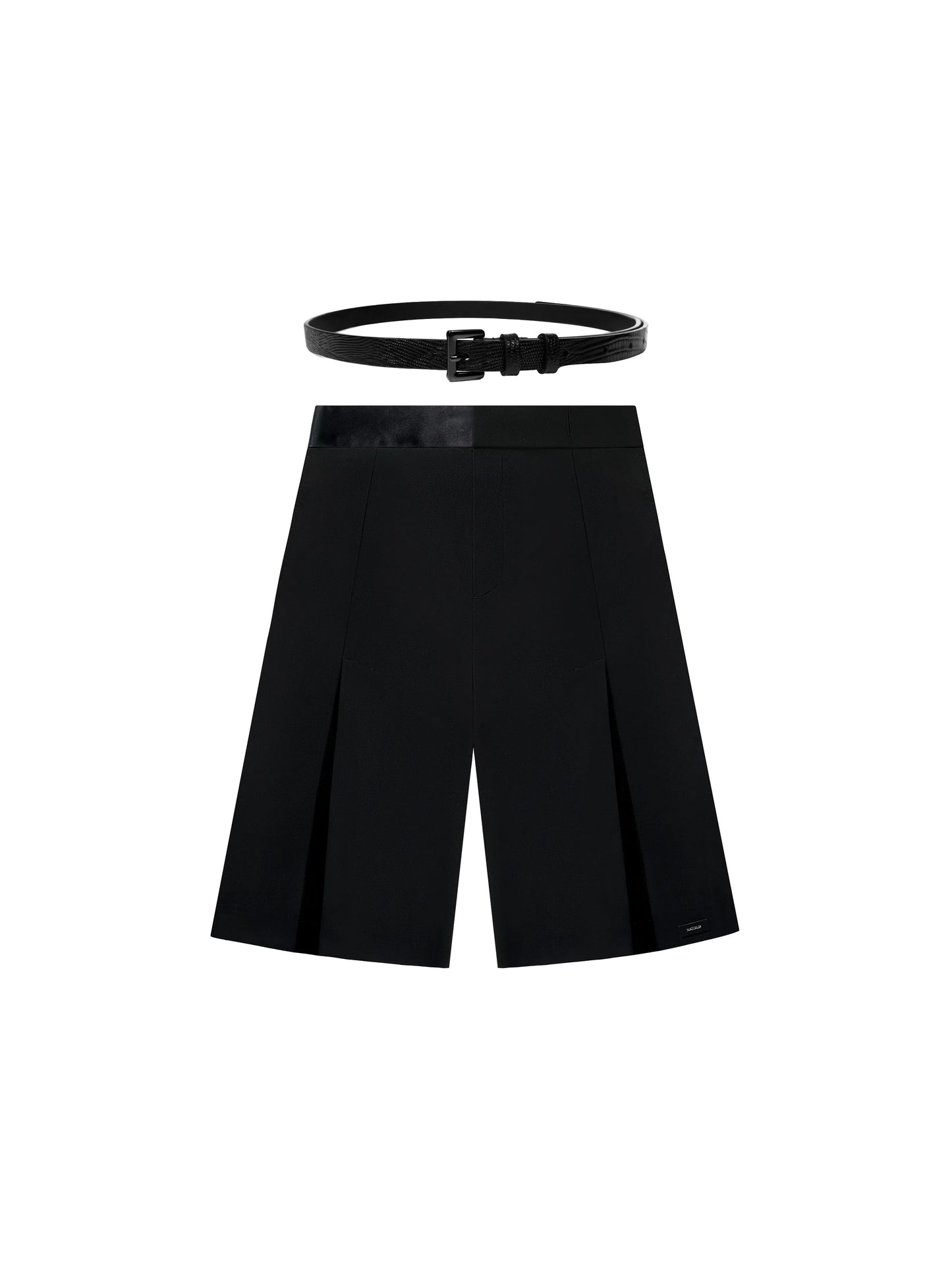 Bermuda Shorts & Lizard-Embossed Belt