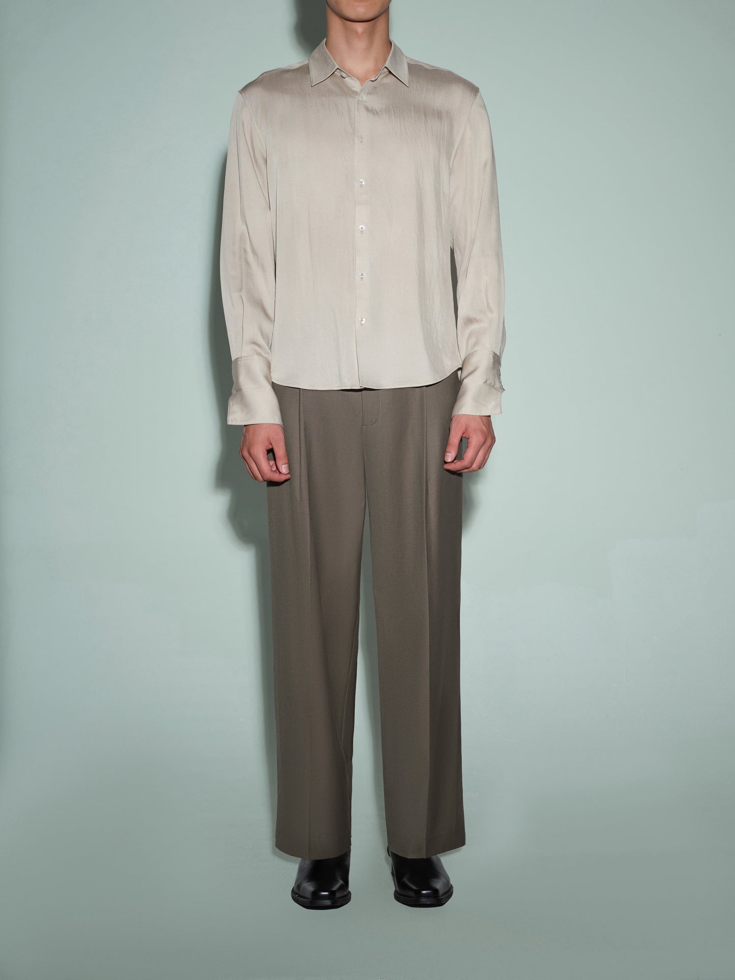 Wool Blazer Set with Lizard Collar Cincher Trousers and Slim Shirt