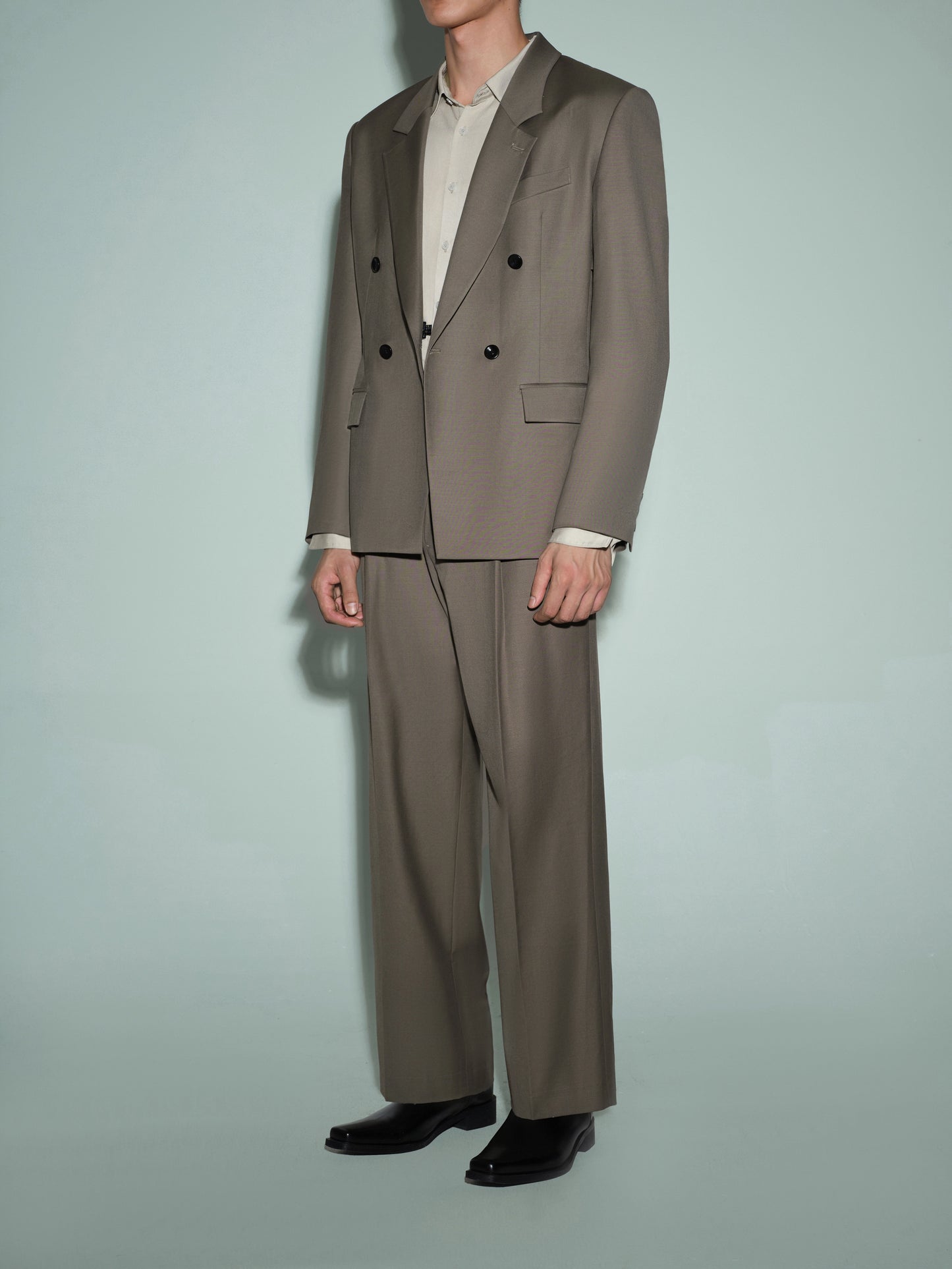 Wool Blazer Set with Lizard Collar Cincher Trousers and Slim Shirt