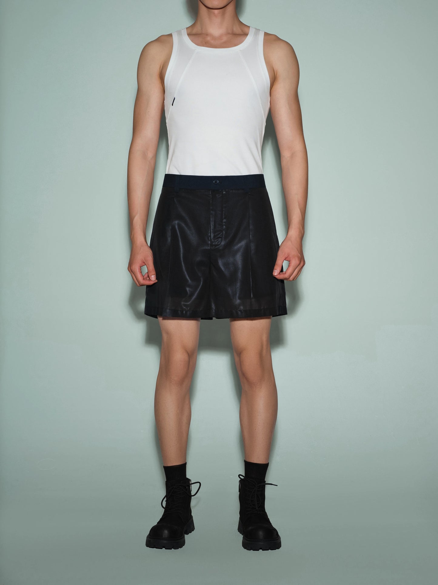 Detachable-Panel Slim Vest