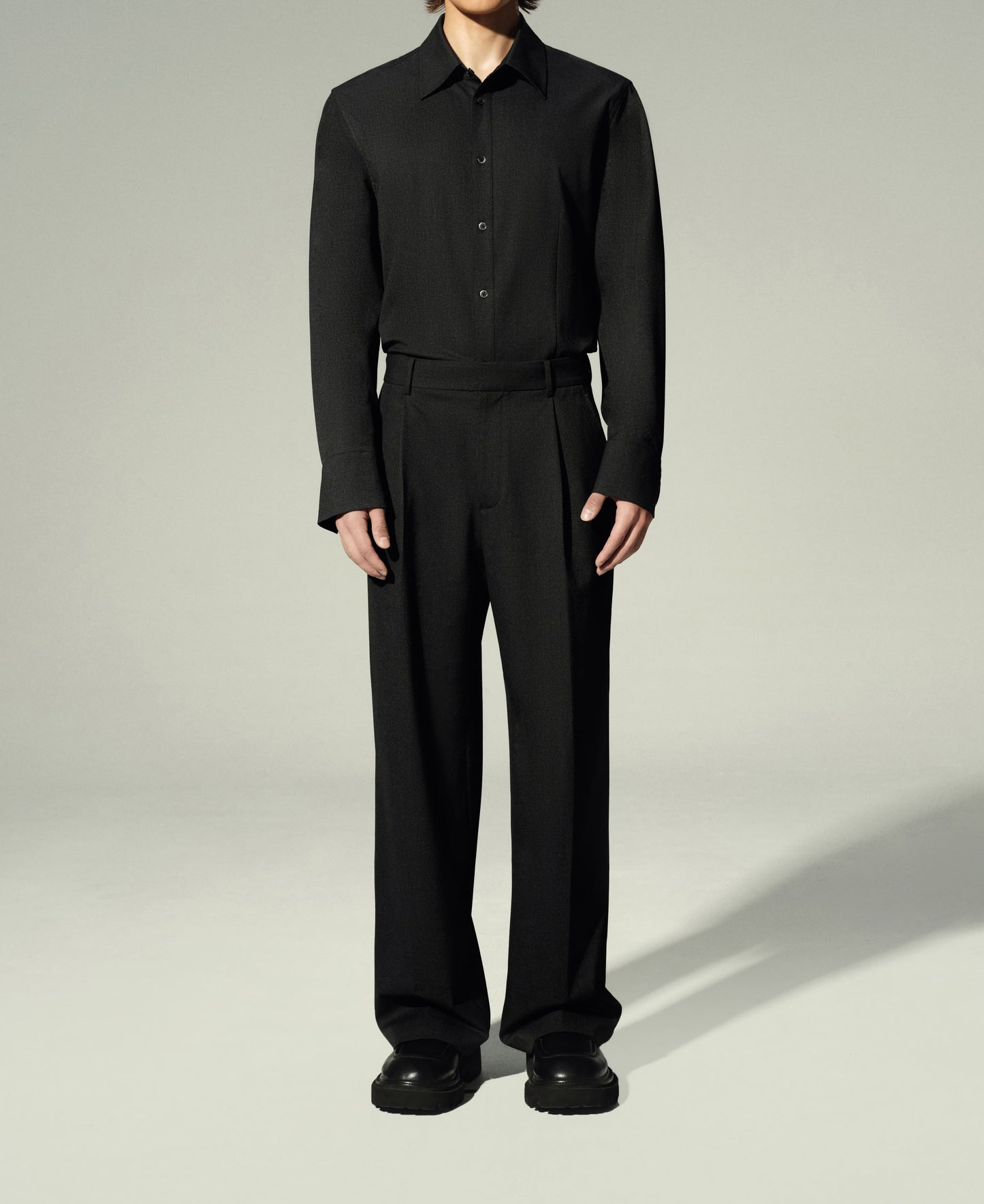 Long-Sleeve Shirt (Dark Heather/Khaki)
