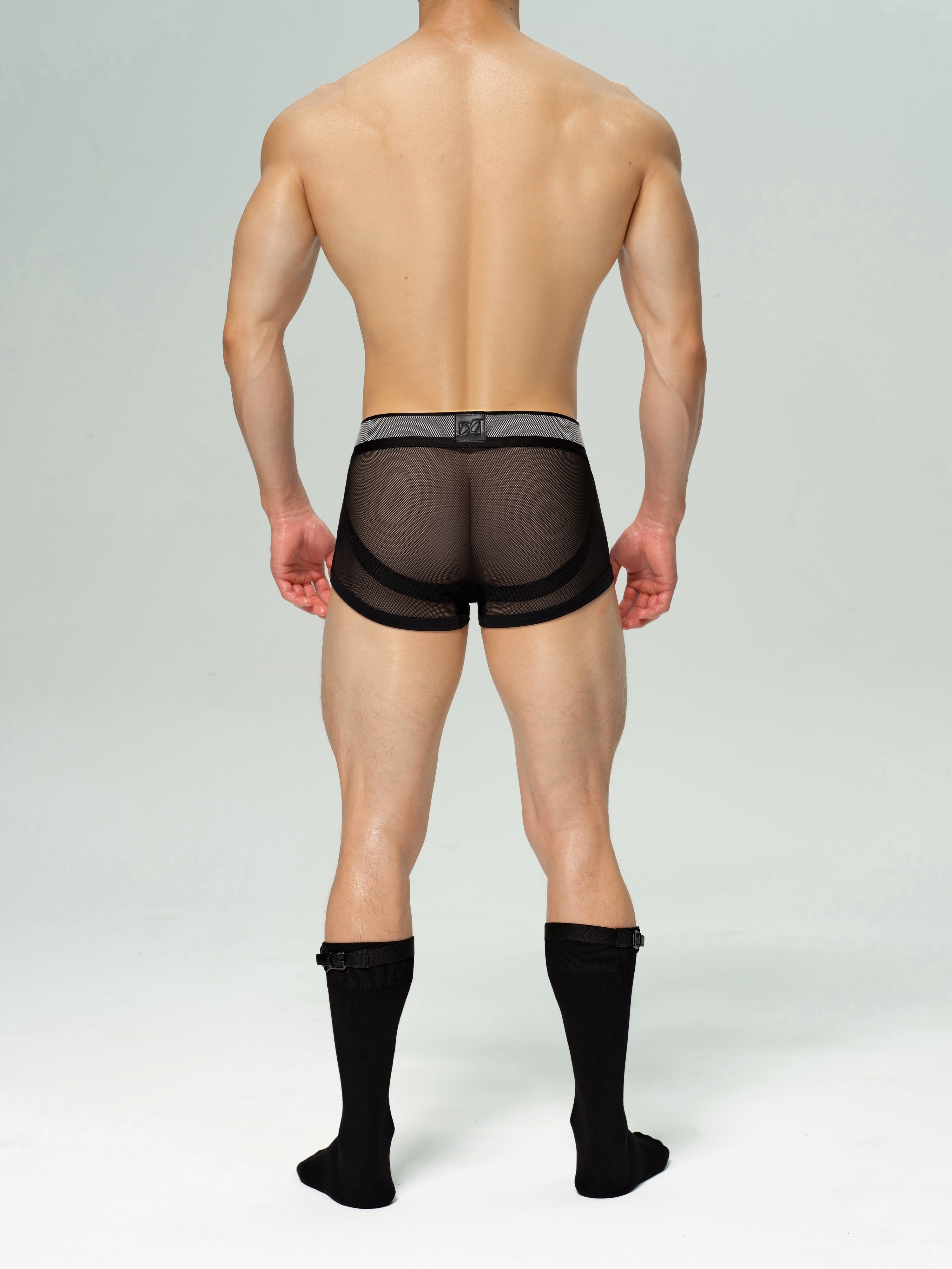 Mesh Patterned Wide Belt Trunk