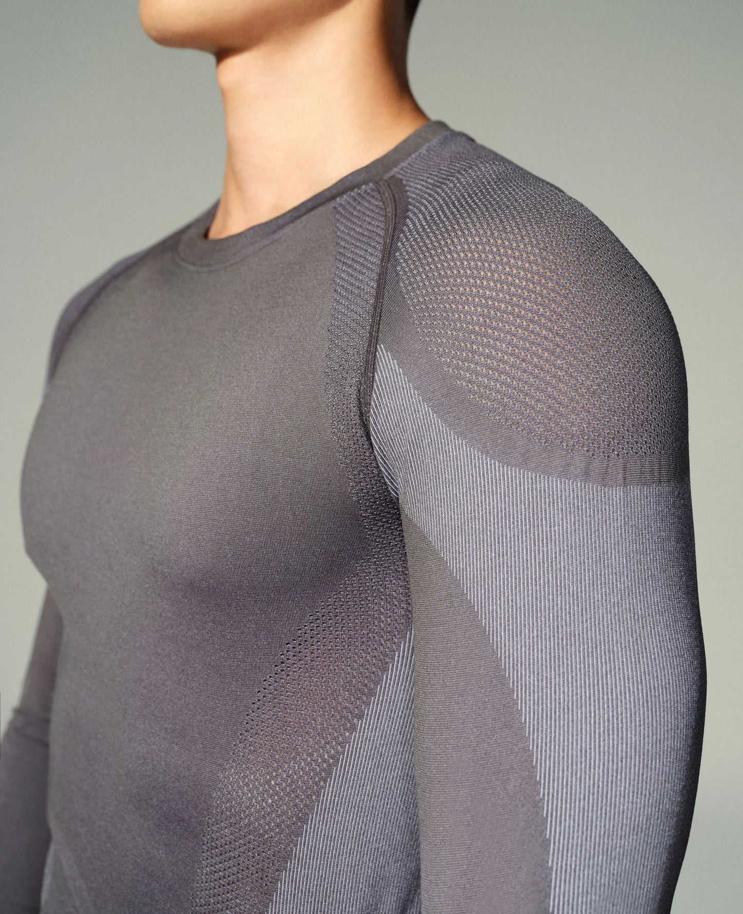 Seamless Knit Long-Sleeve