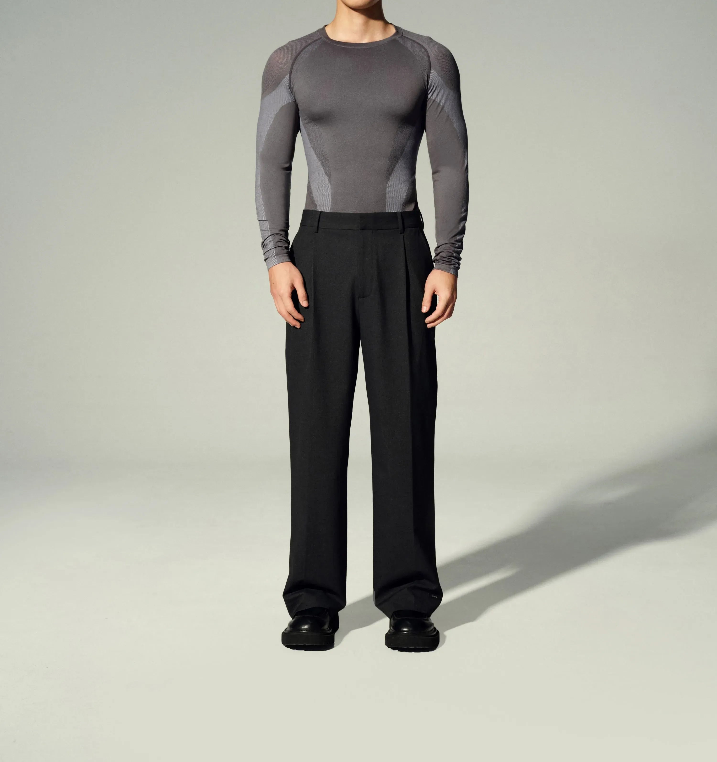 Seamless Knit Long-Sleeve