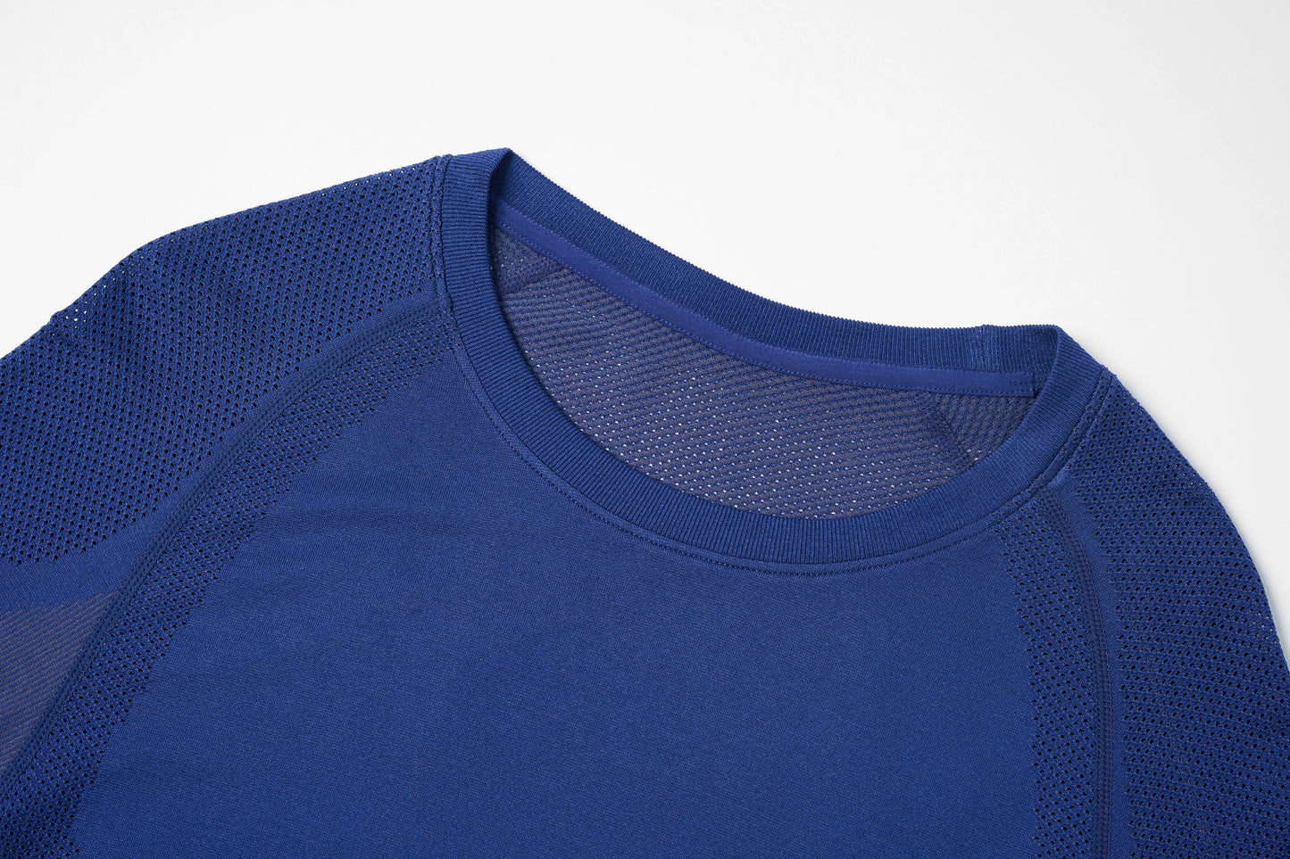 Seamless Knit Long-Sleeve