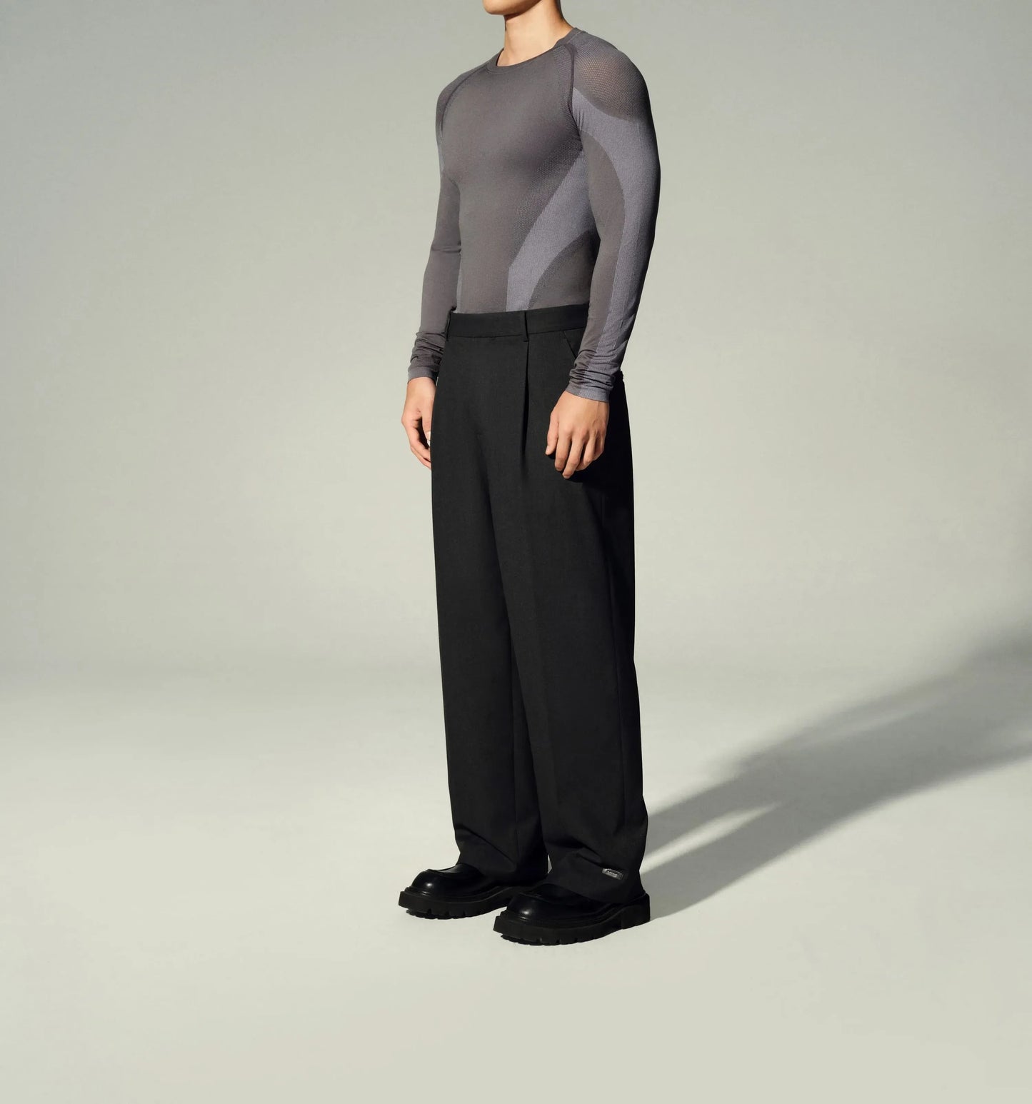 Seamless Knit Long-Sleeve