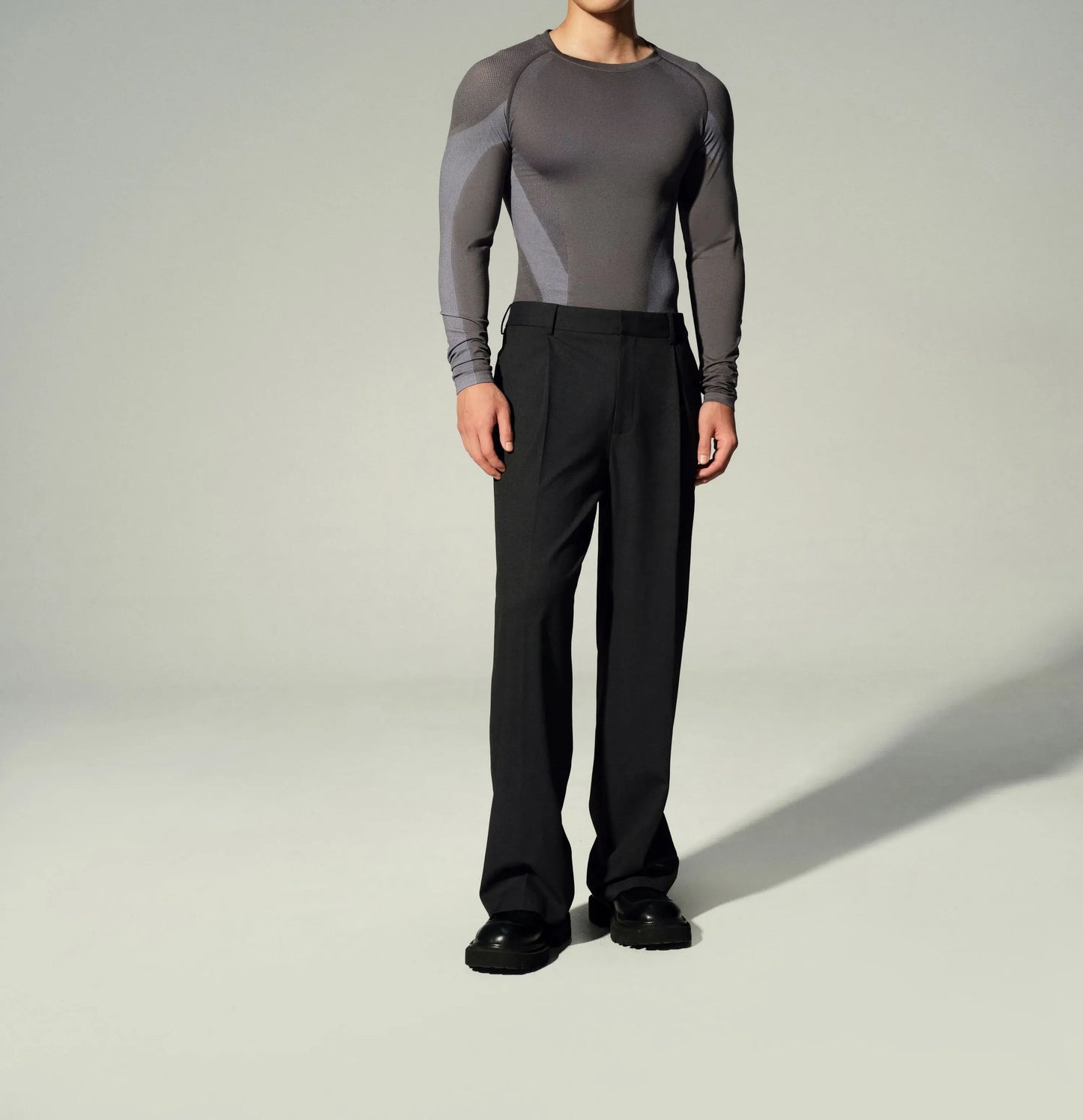 Seamless Knit Long-Sleeve