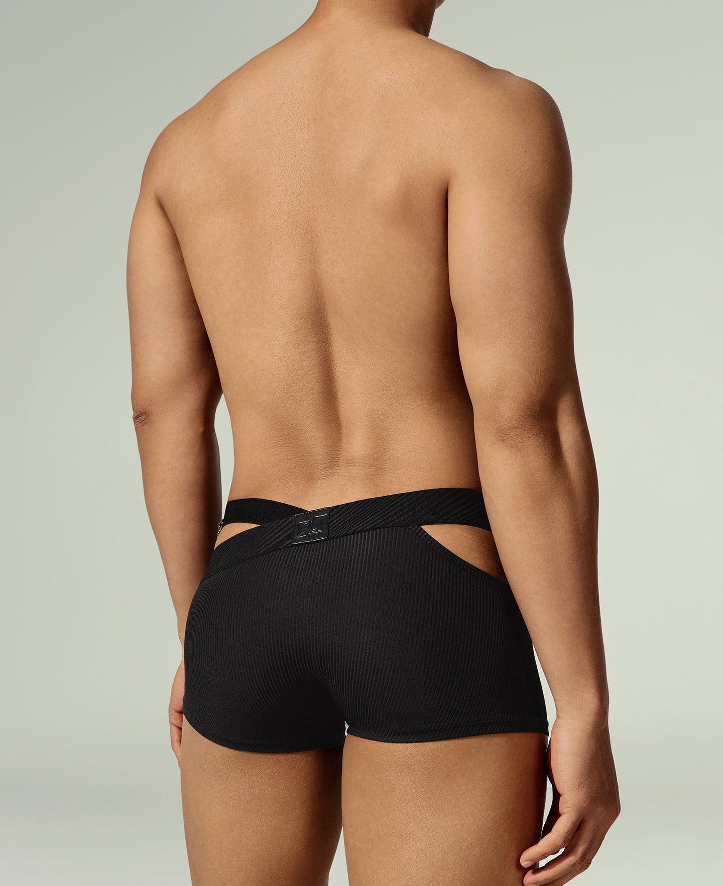 Sustain Series - Adjustable Chain Trunk