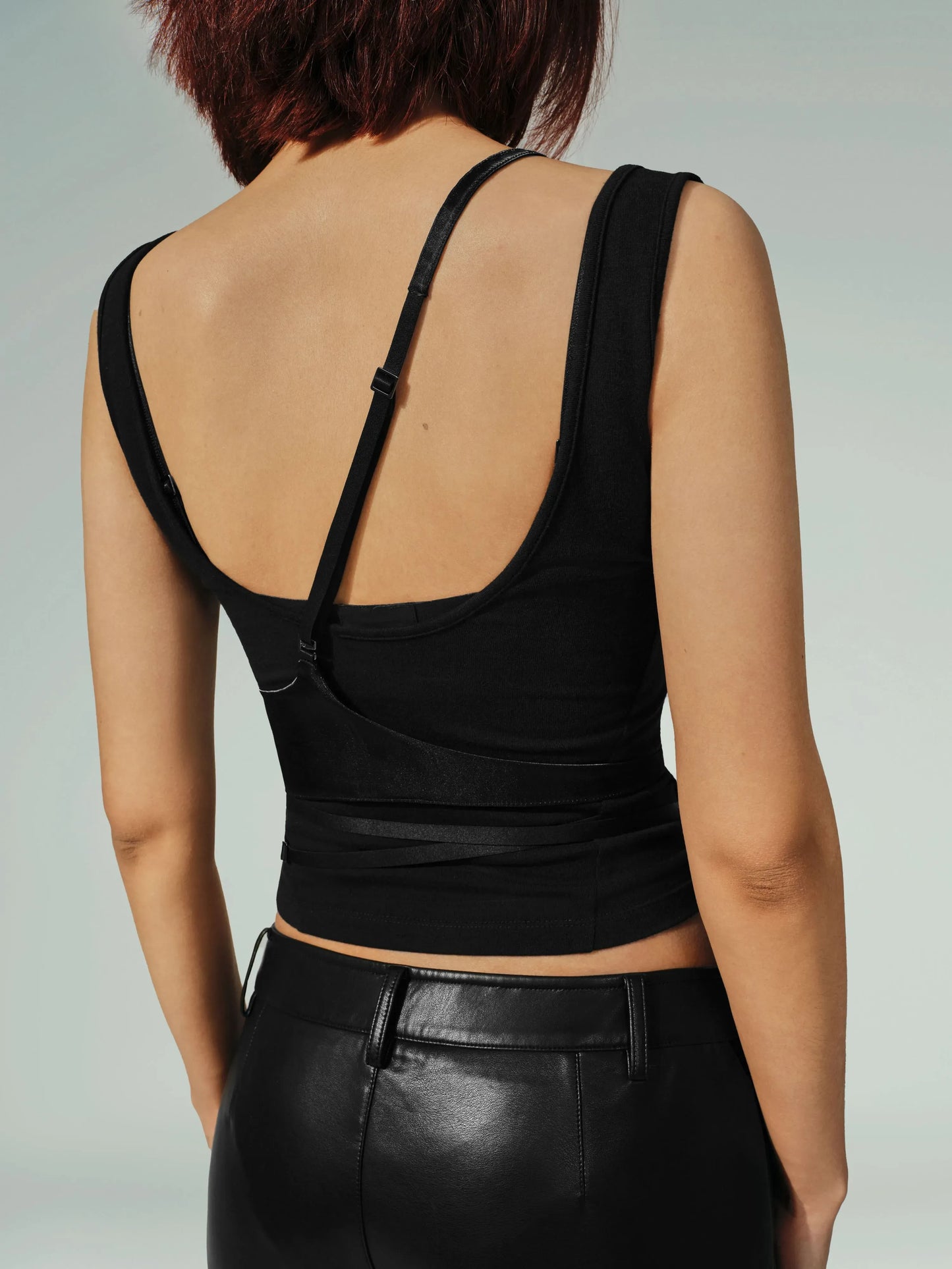 Sustain Series - Crisscross Straps