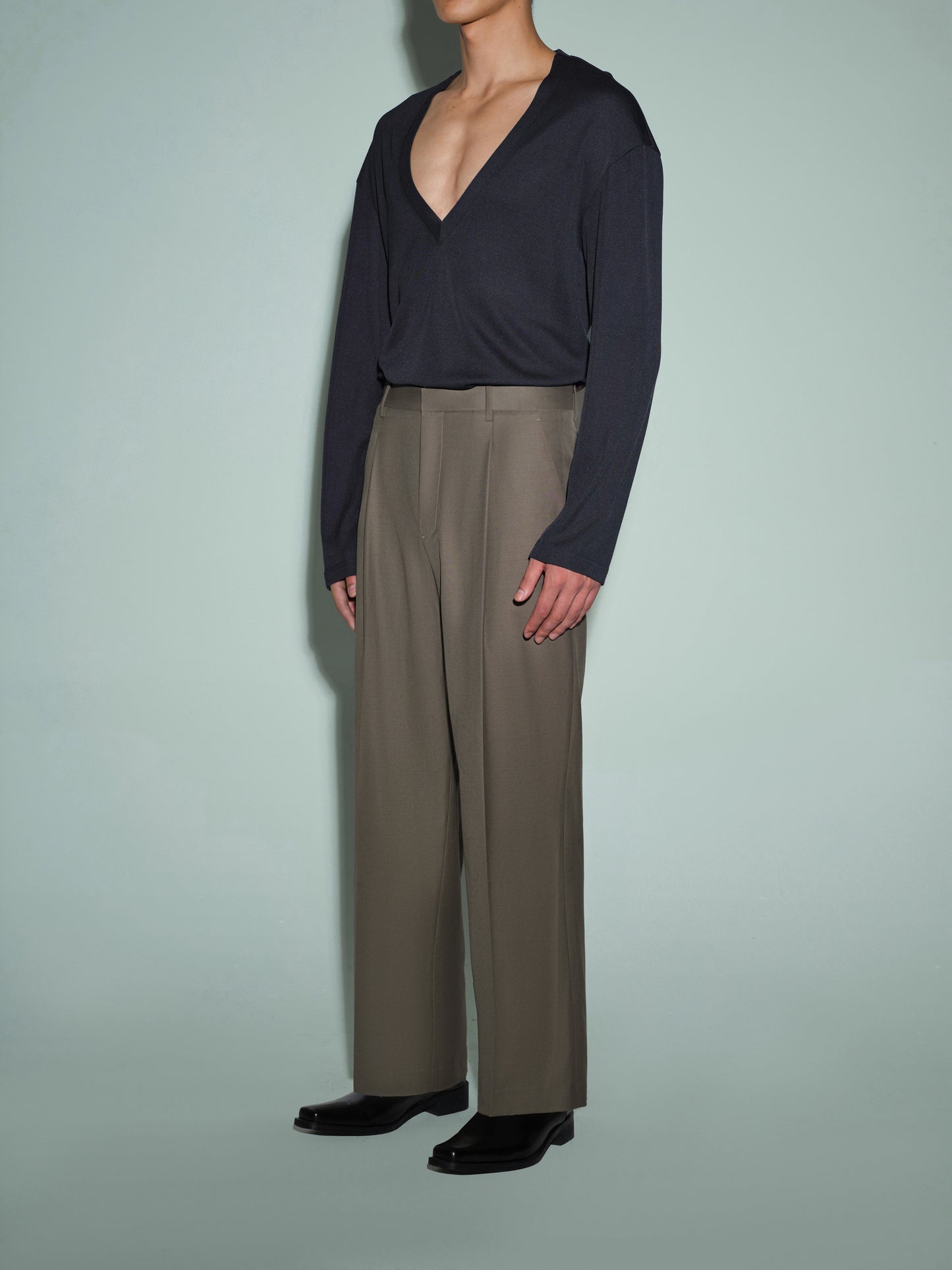 V-Neck Knitted Overshirt